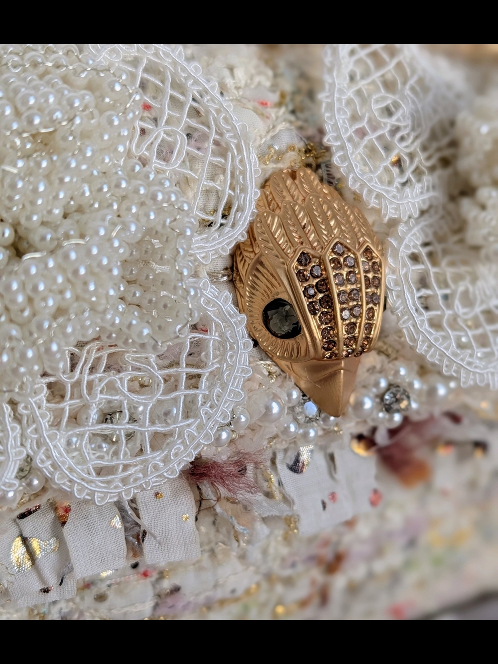 Kurt Geiger Cream Tweed Crossbody Bag with Gold Chain and Pearl Detail - Picture 10 of 16